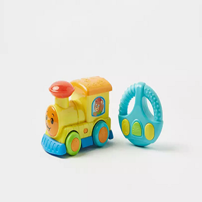 Juniors Remote Control Train with Light and Sound - Image 3