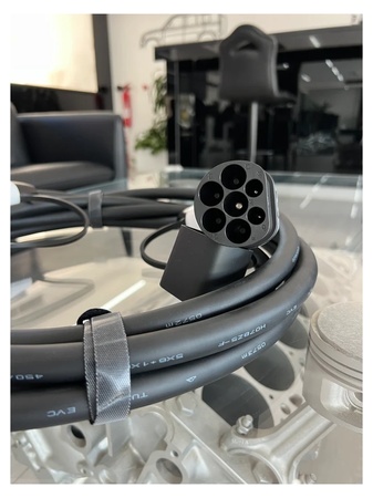Elite Spark 22kW 32A Type 2 to Type 2 EV Charging Cable (5M, Model SPAR-711CC0090) Used - Image 2
